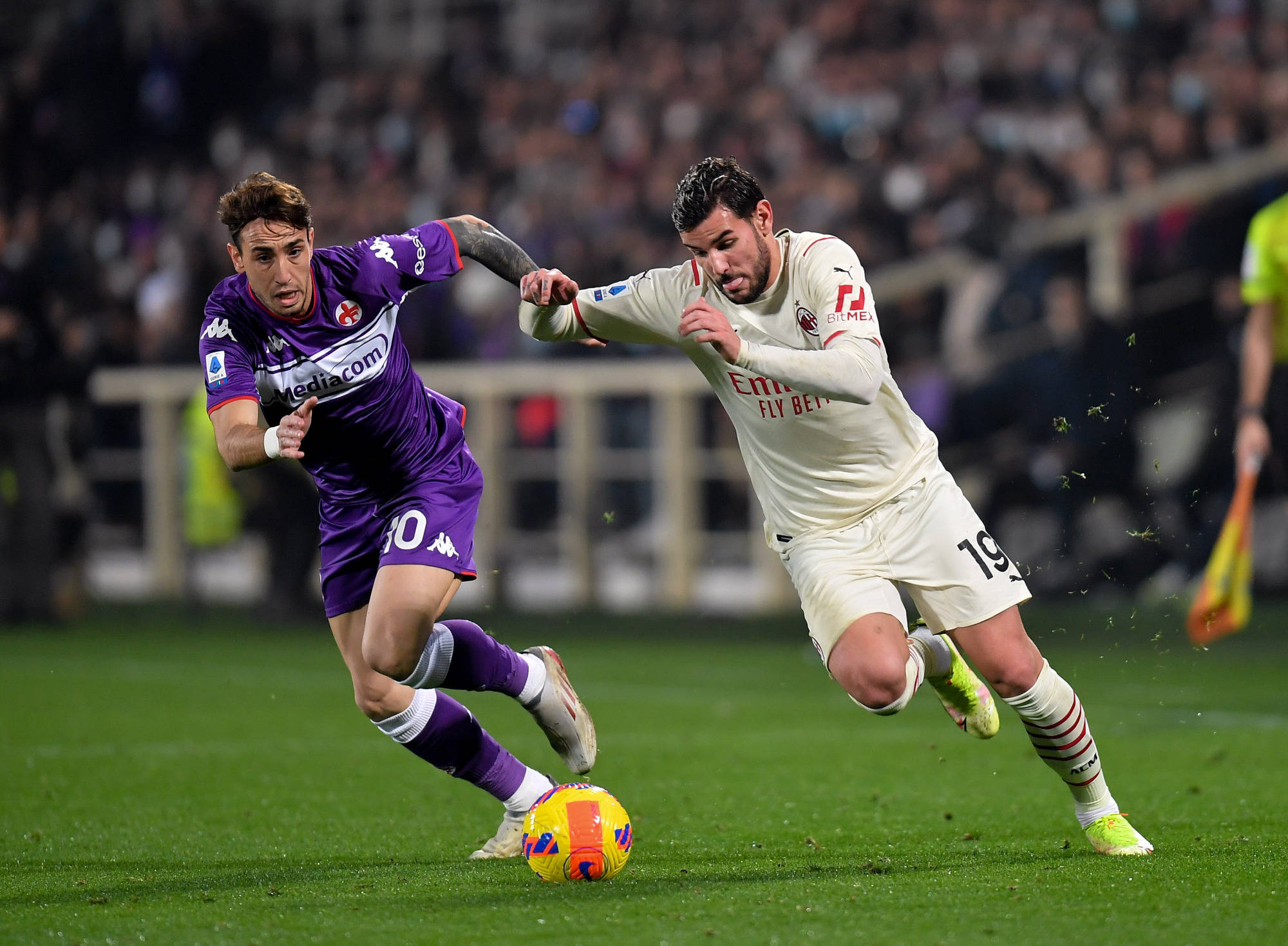 包含佛罗伦萨主场胜利,稳固联赛中游位置的词条 包含佛罗伦萨主场胜利,稳固联赛中游位置的词条