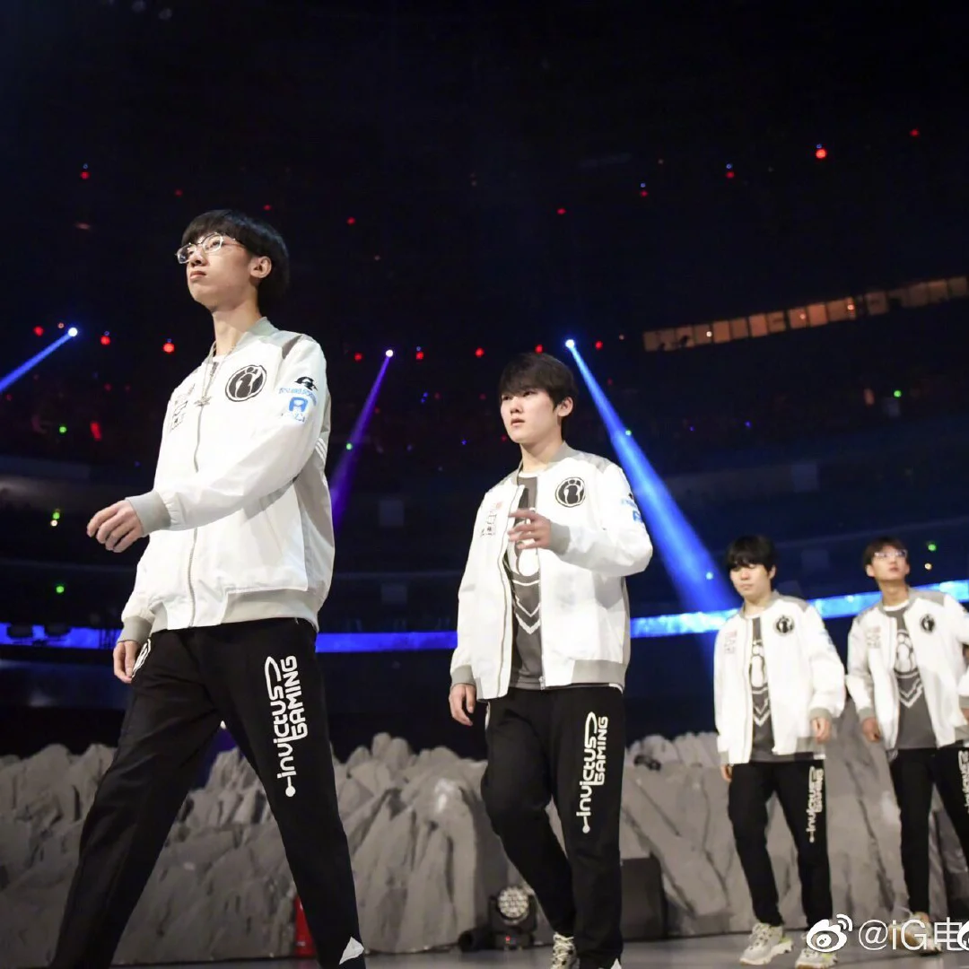 Rookie迎来十二赛季出色发挥，热火观众热烈欢呼！的简单介绍